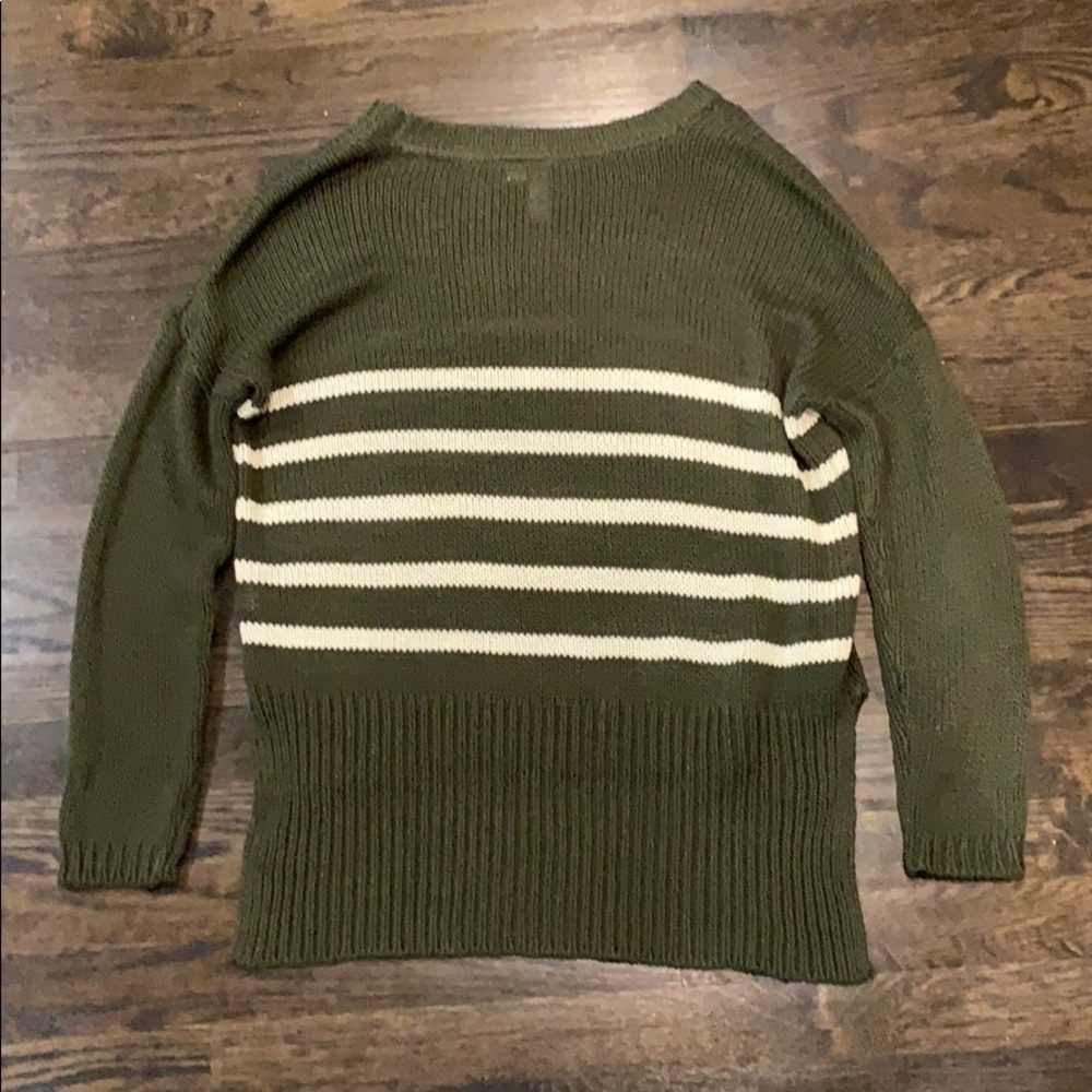 Sweater - Picture 2 of 2